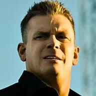 Alex Riley's voice - Text to Speech AI