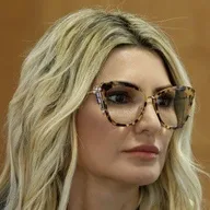 Antônia Fontenelle's voice - Text to Speech AI