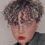 Júlia Costa's voice - Text to Speech AI