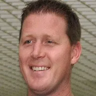 Shawn Bradley's voice - Text to Speech AI